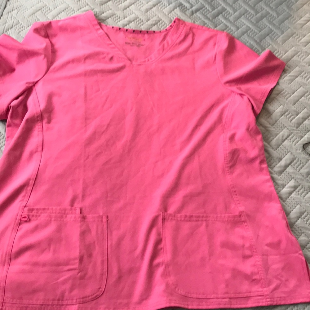 ❤️2 for $8 SALE ❤️HEARTSOUL scrub top